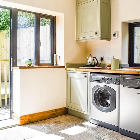 Wood-side Backbarrow