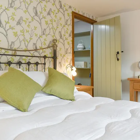 Wood-side * Backbarrow